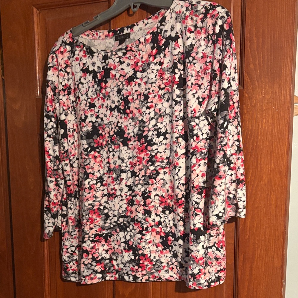 J Jill Floral Women's Top - Black, White, Pink size L